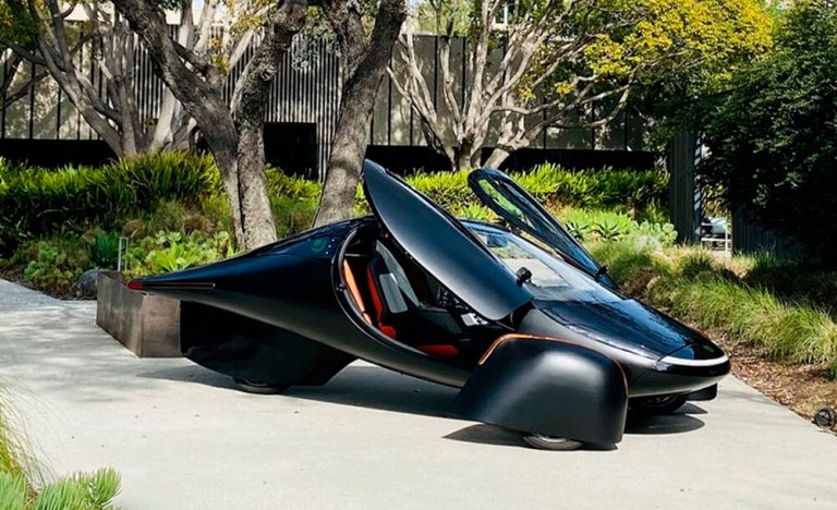 Aptera, a solar two-seater that is already in production